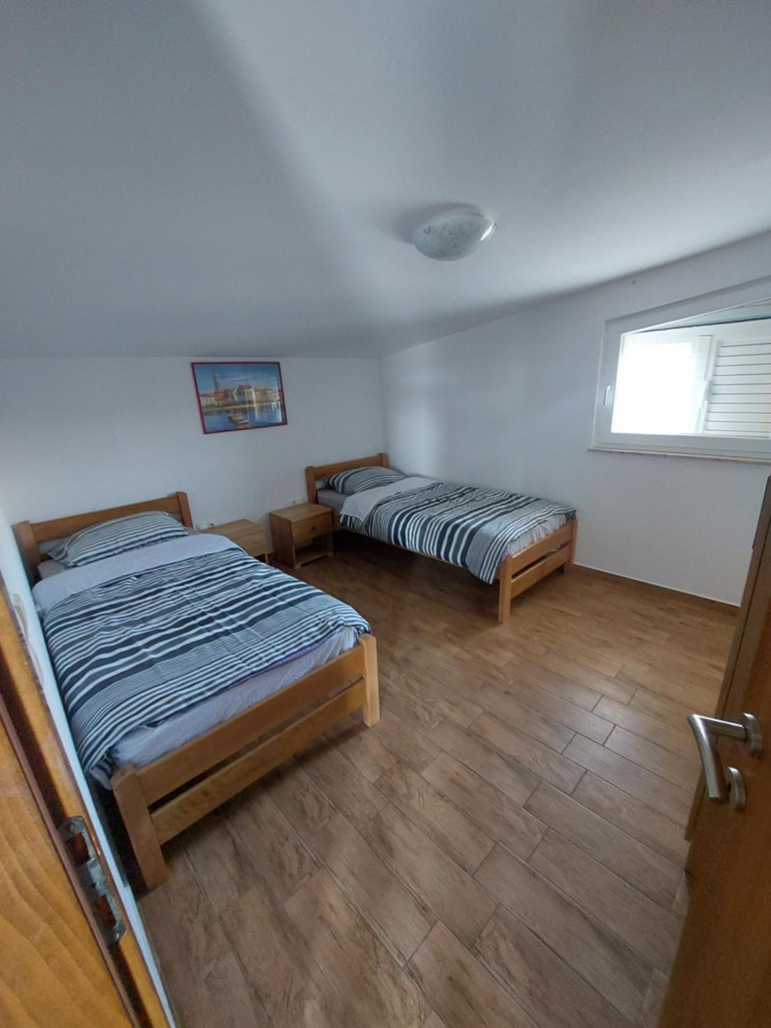 ביוגראד נה מורו Apartman Nella מראה חיצוני תמונה