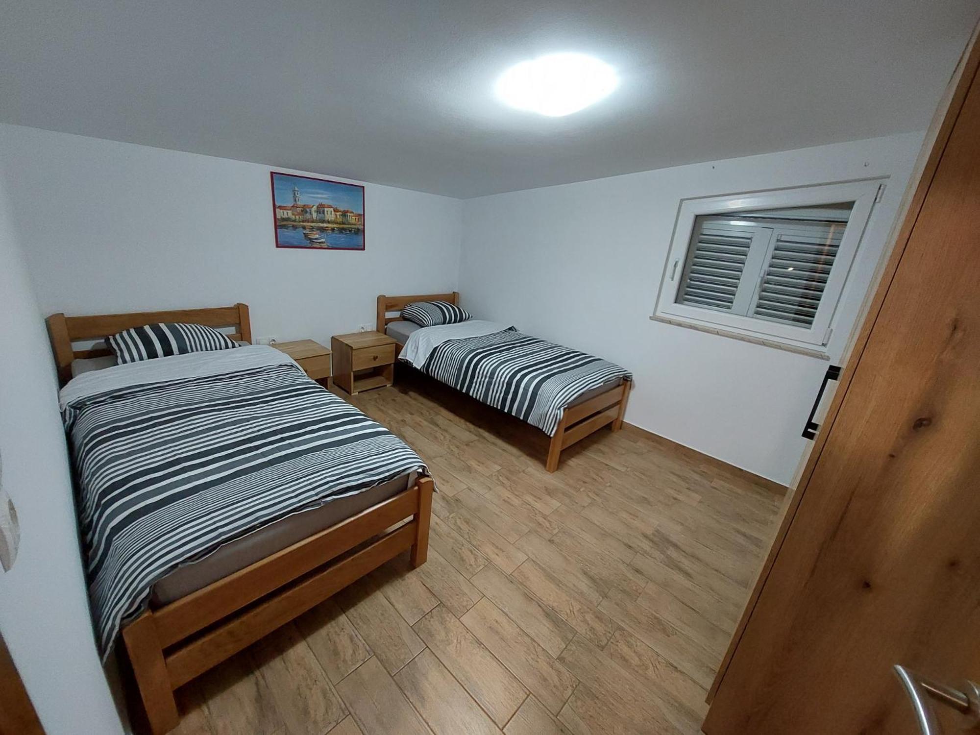 ביוגראד נה מורו Apartman Nella מראה חיצוני תמונה