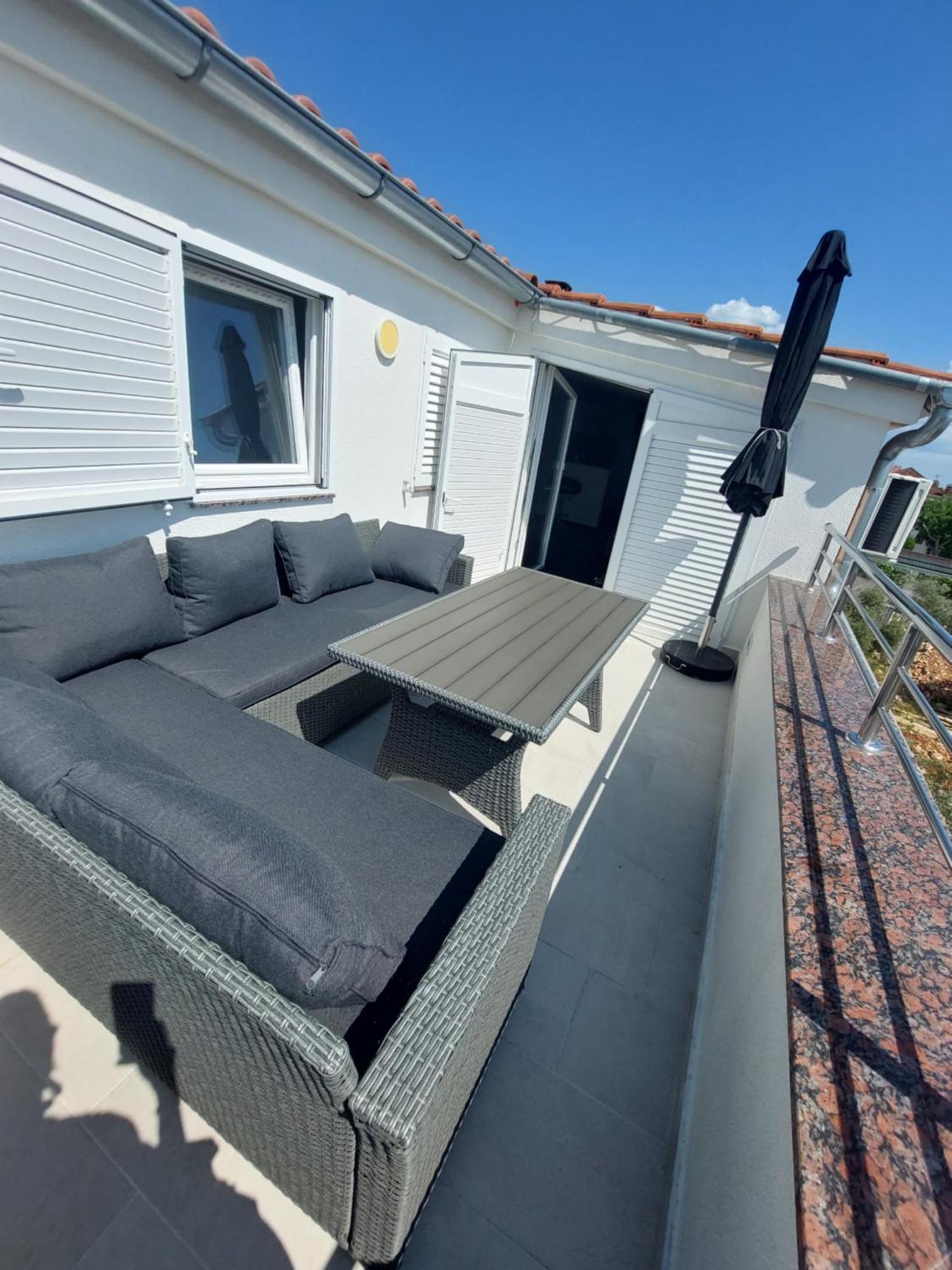 ביוגראד נה מורו Apartman Nella מראה חיצוני תמונה