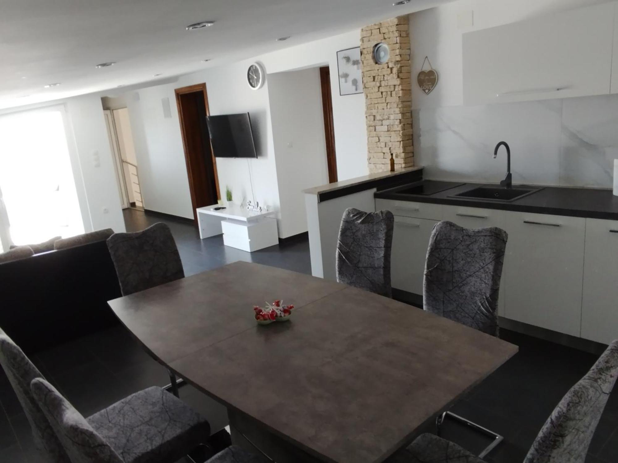 ביוגראד נה מורו Apartman Nella מראה חיצוני תמונה